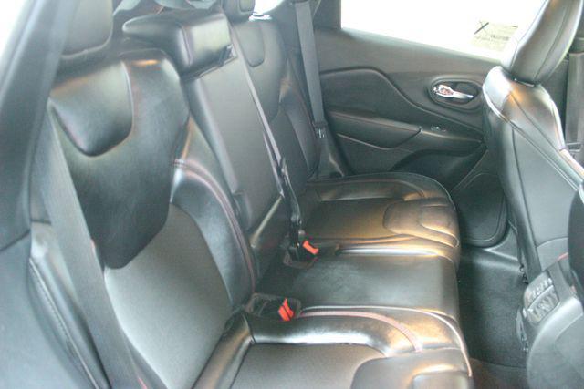 used 2020 Jeep Cherokee car