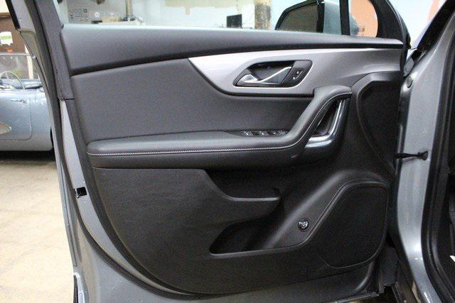used 2024 Chevrolet Blazer car, priced at $23,900