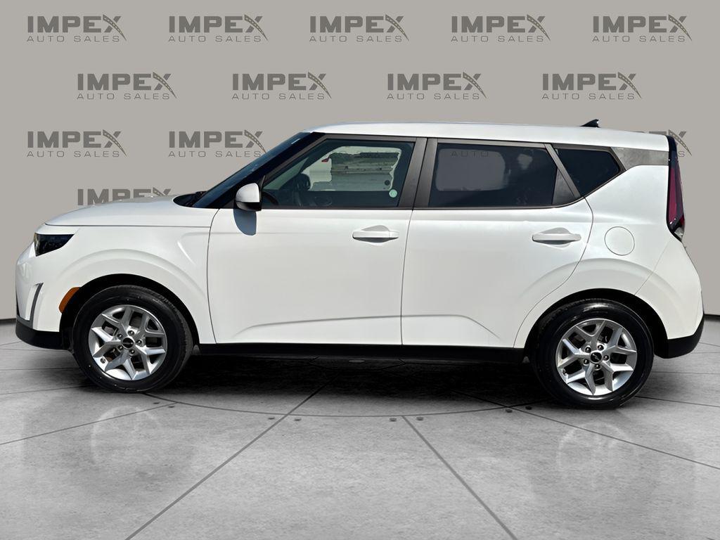 used 2024 Kia Soul car, priced at $15,600