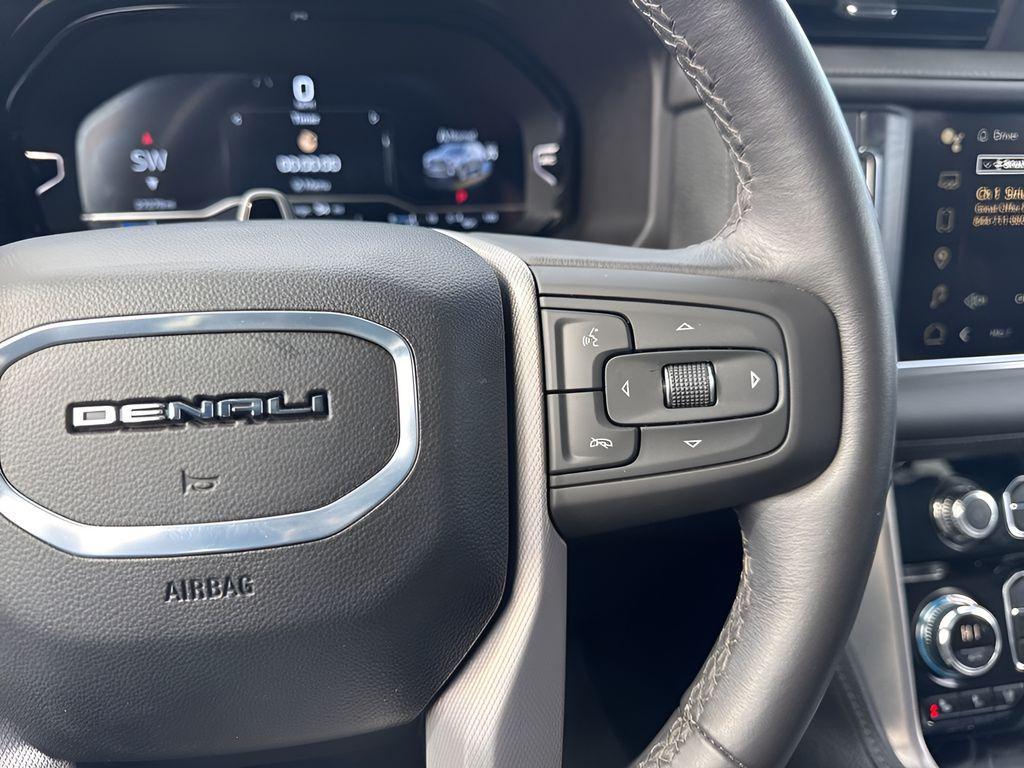 used 2024 GMC Yukon car, priced at $75,895