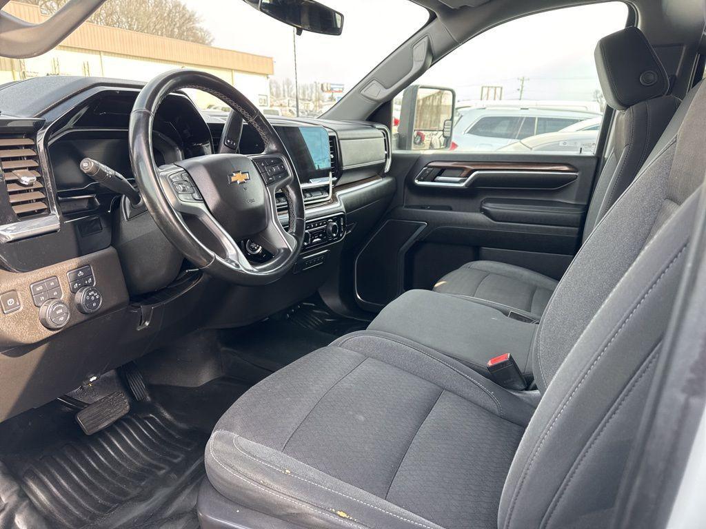 used 2024 Chevrolet Silverado 2500 car, priced at $41,680