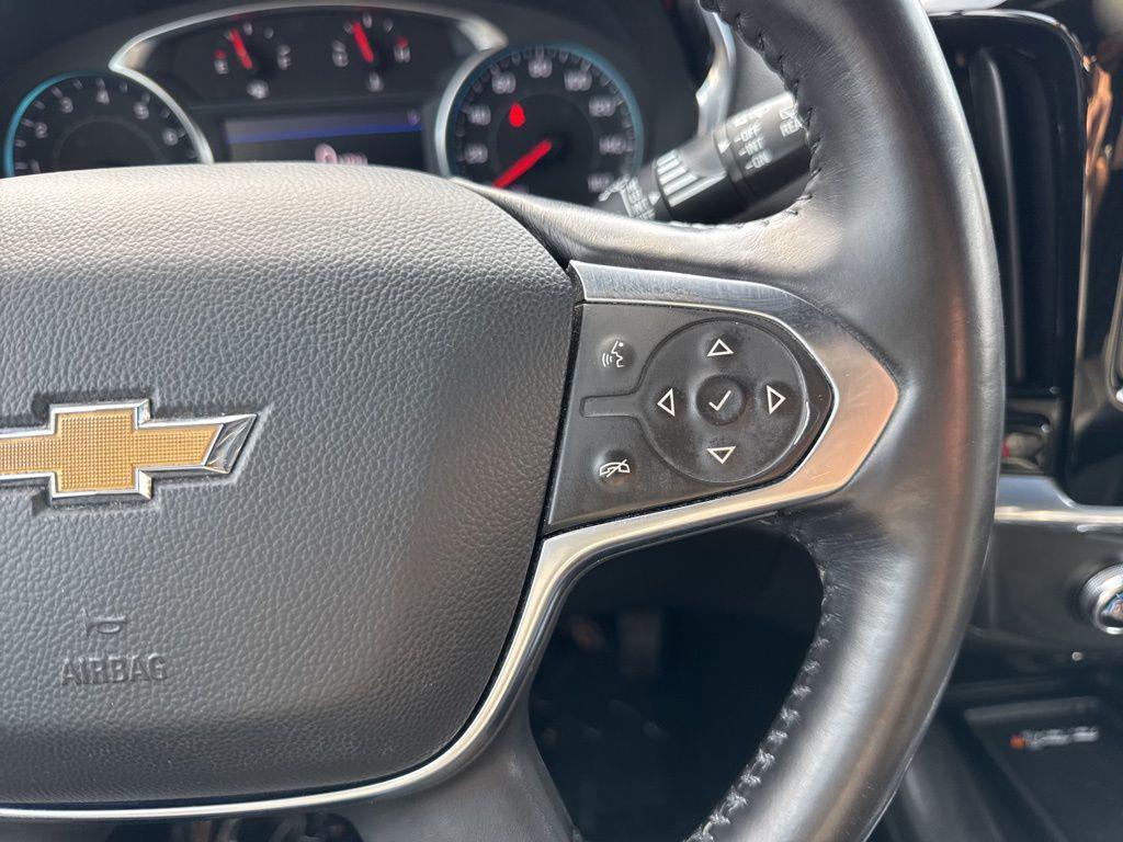 used 2022 Chevrolet Traverse car, priced at $26,880