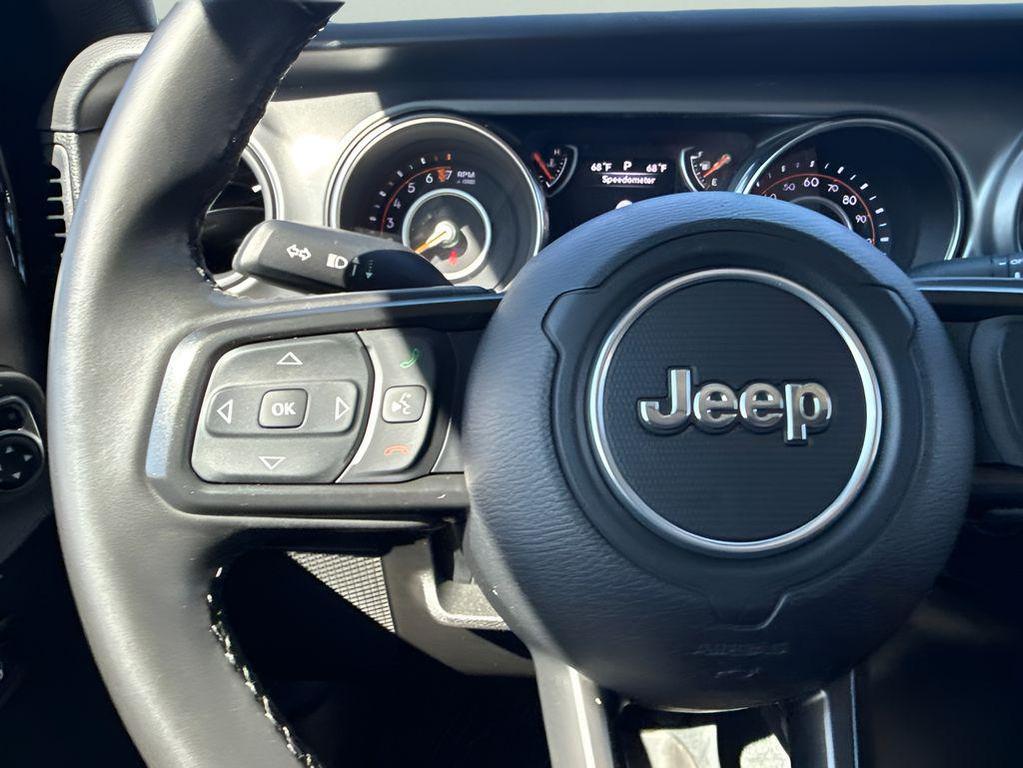used 2022 Jeep Gladiator car, priced at $28,350