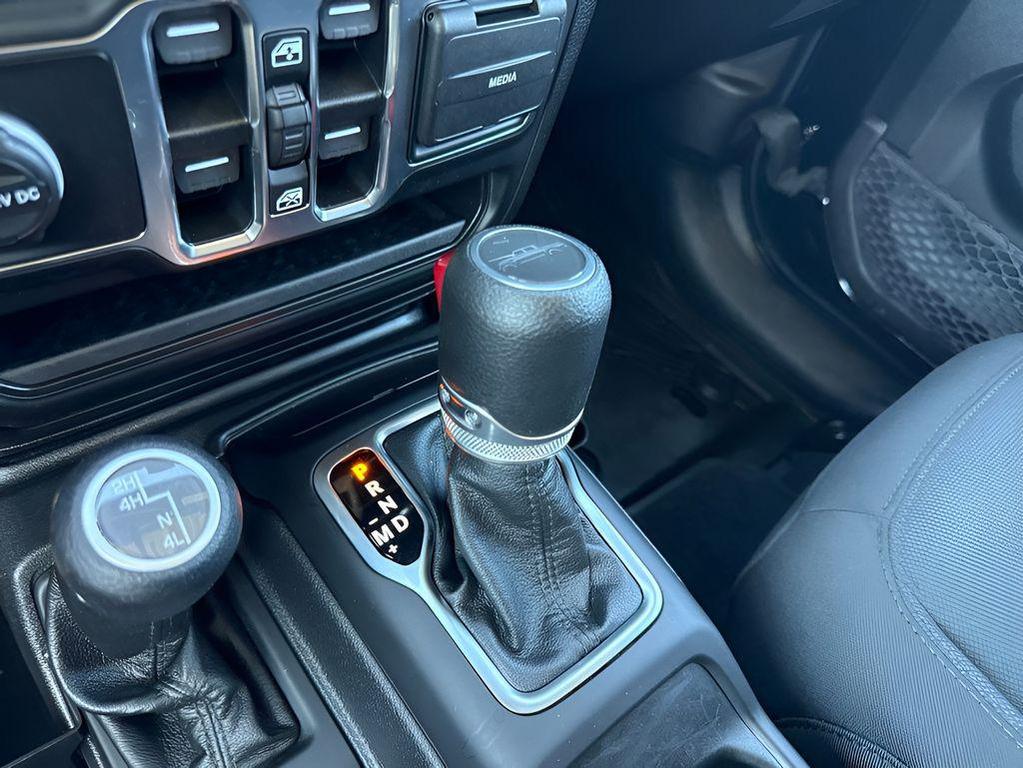 used 2022 Jeep Gladiator car, priced at $28,350