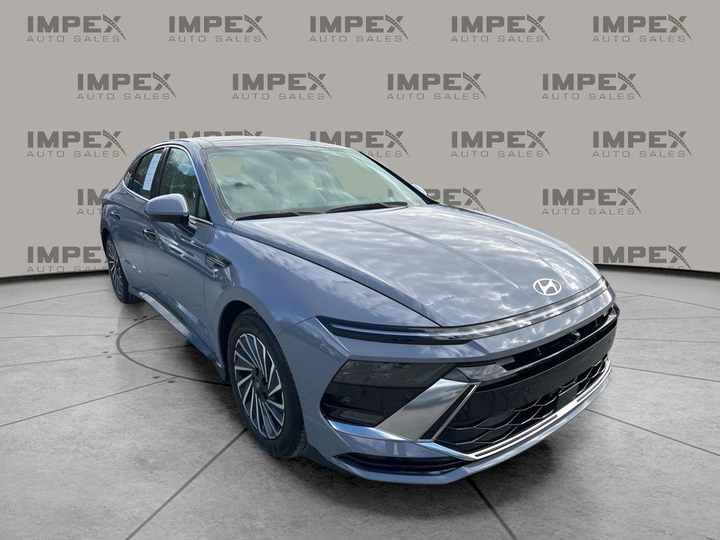 used 2024 Hyundai Sonata Hybrid car, priced at $28,650