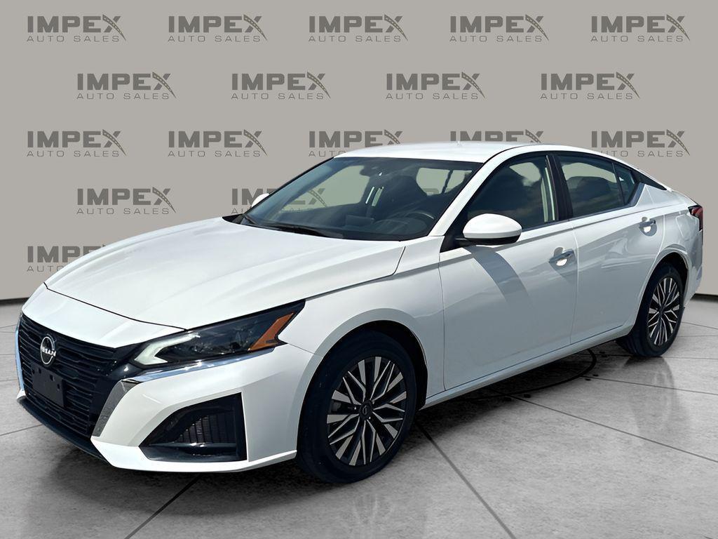 used 2023 Nissan Altima car, priced at $21,850