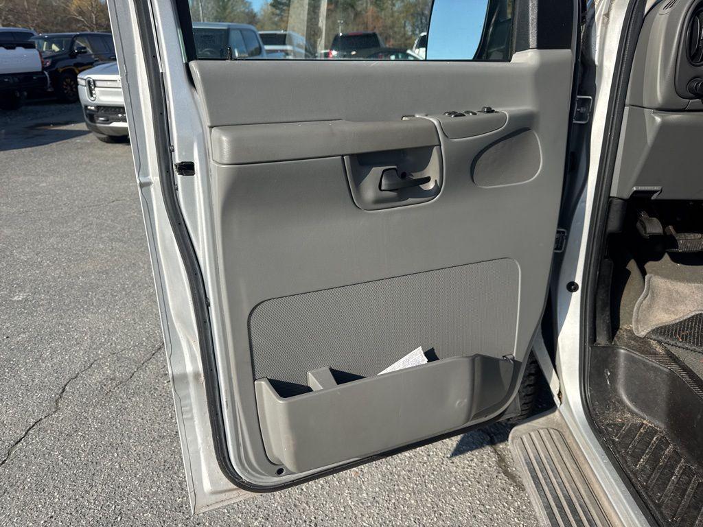 used 2007 Ford E350 Super Duty car, priced at $19,900