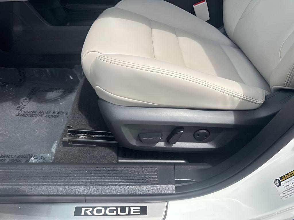 used 2023 Nissan Rogue car