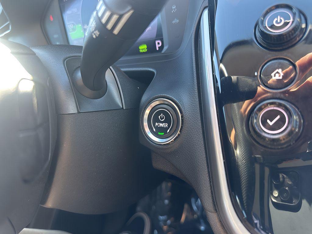 used 2022 Chevrolet Bolt EUV car, priced at $15,790