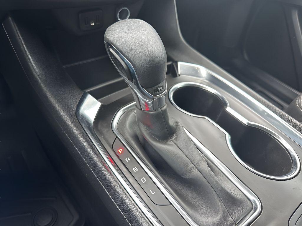 used 2021 Chevrolet Traverse car, priced at $20,850