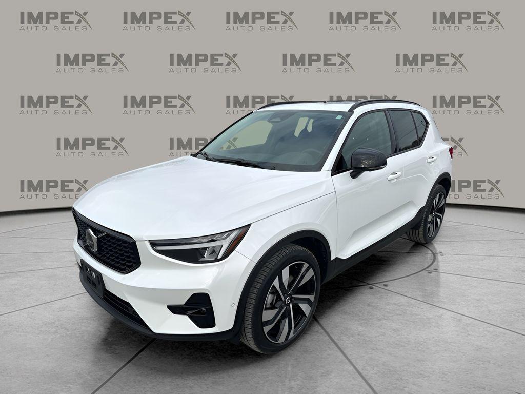 used 2025 Volvo XC40 car, priced at $31,950