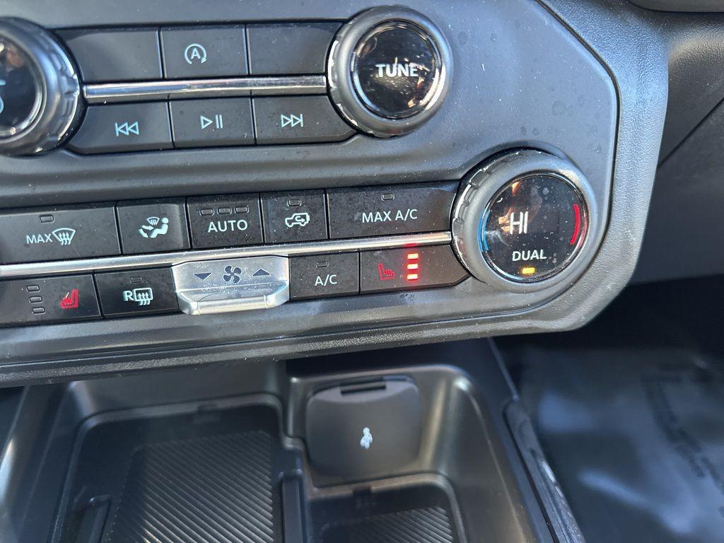 used 2025 Ford Bronco car, priced at $38,600