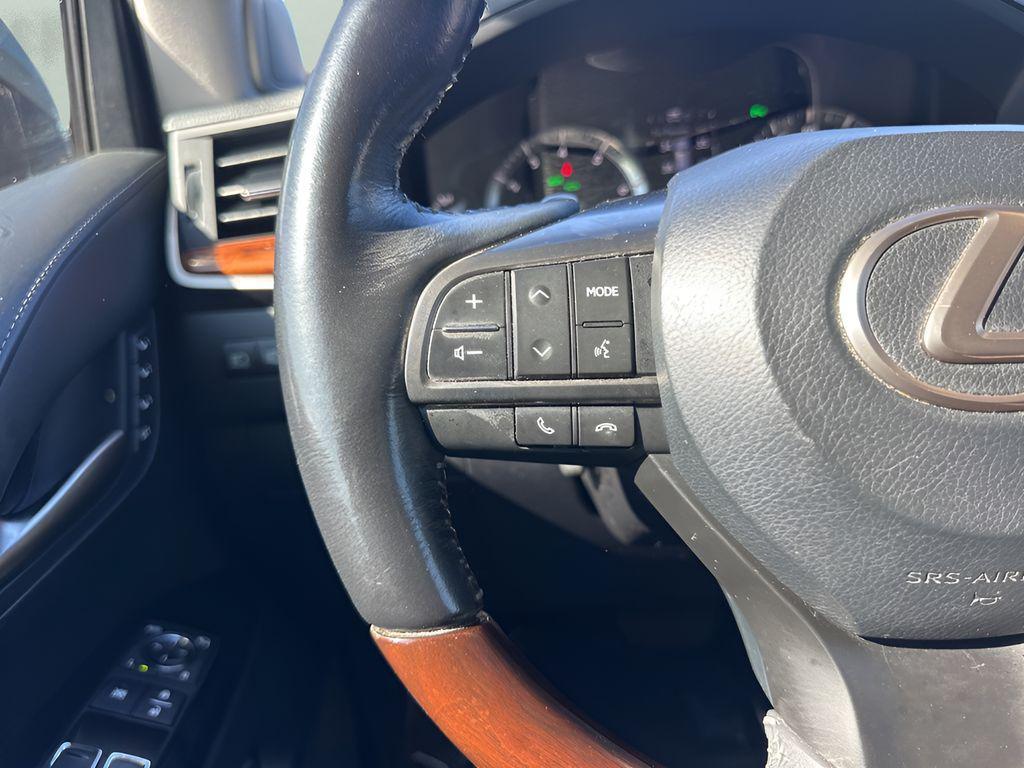 used 2016 Lexus LX 570 car, priced at $41,290