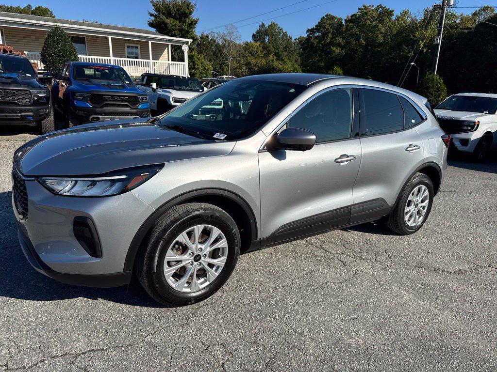 used 2024 Ford Escape car, priced at $21,894