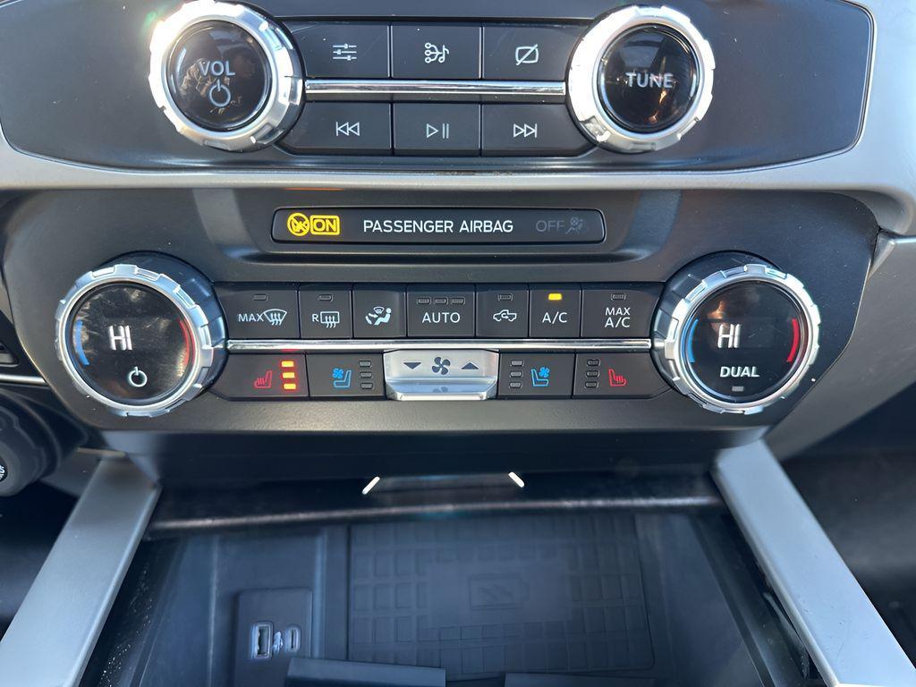 used 2022 Ford F-250 car, priced at $44,795