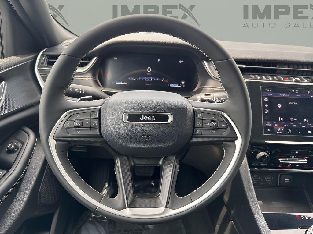 used 2024 Jeep Grand Cherokee car, priced at $30,995