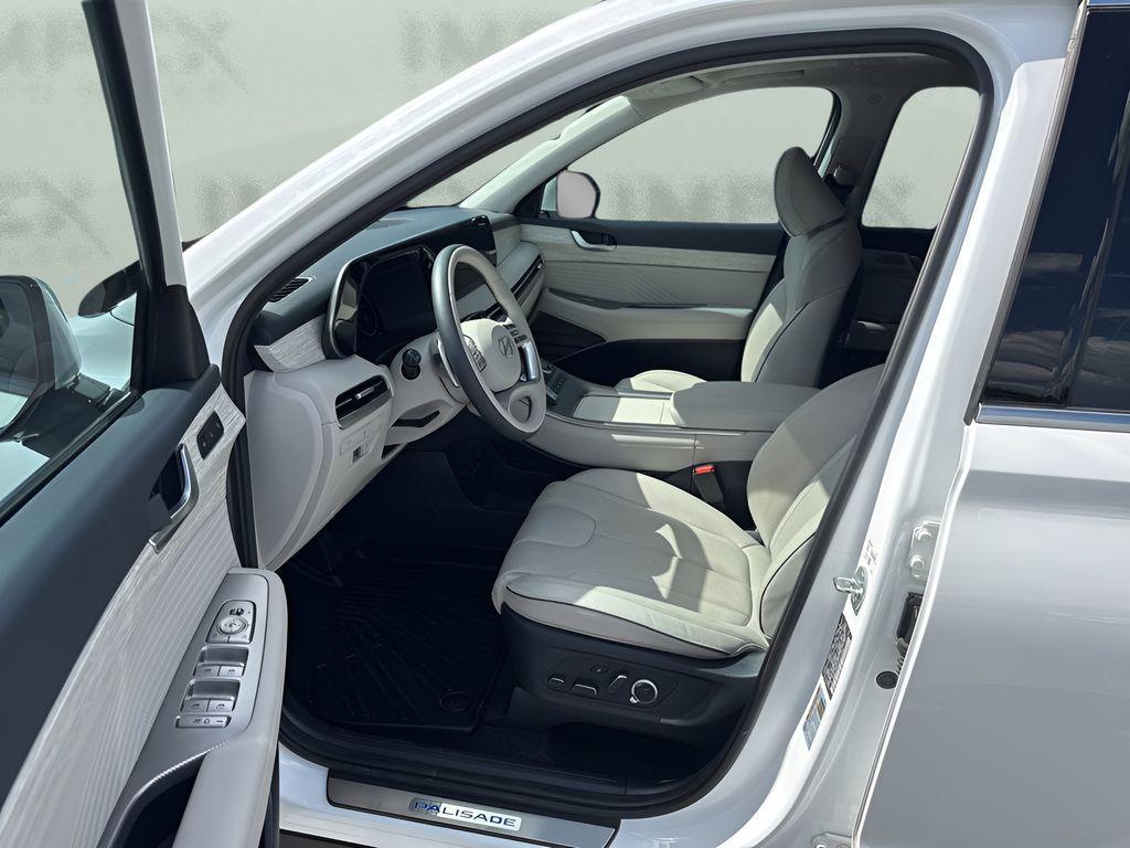 used 2025 Hyundai Palisade car, priced at $42,495