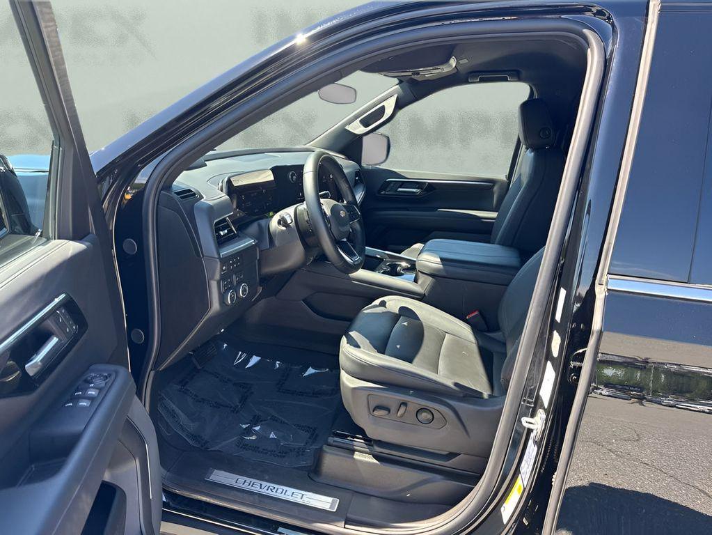used 2025 Chevrolet Tahoe car, priced at $53,115