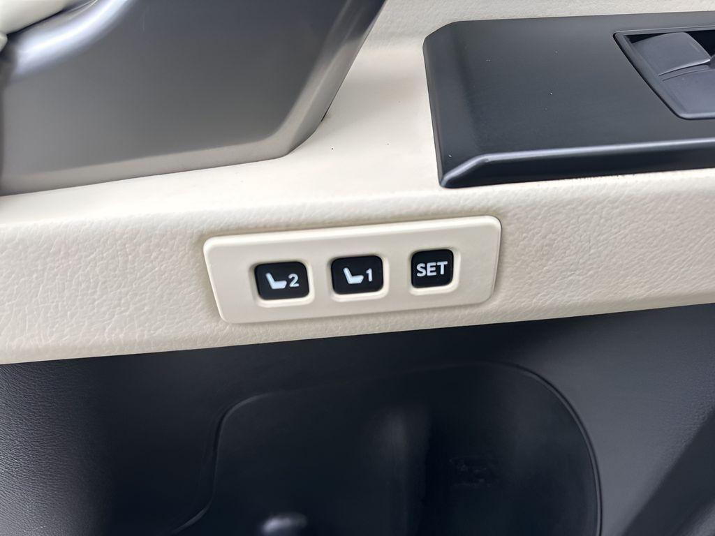 used 2022 Lexus GX 460 car, priced at $46,690