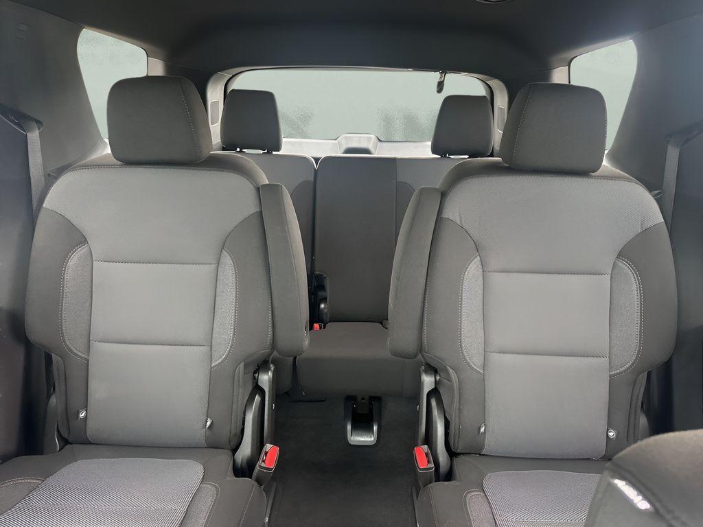 used 2023 Chevrolet Traverse car