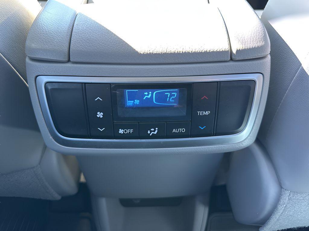 used 2018 Toyota Highlander car, priced at $21,295