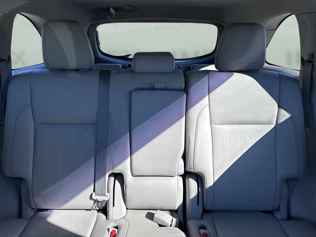 used 2018 Toyota Highlander car, priced at $21,295