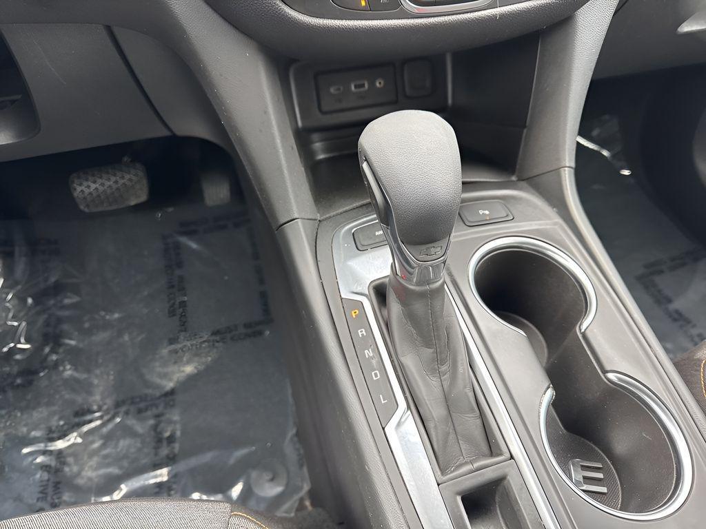 used 2024 Chevrolet Equinox car, priced at $20,950