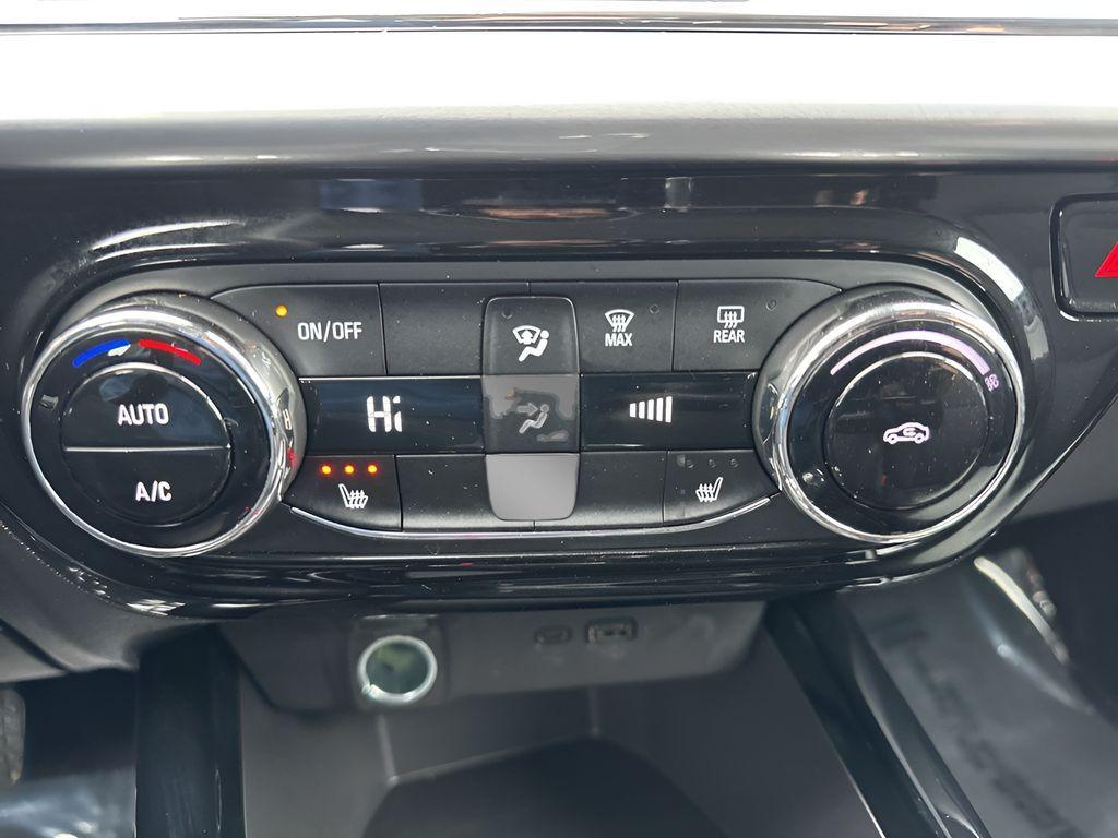 used 2025 Chevrolet Trax car, priced at $20,500