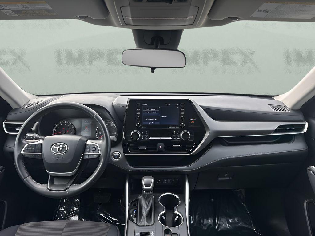 used 2022 Toyota Highlander car, priced at $25,300