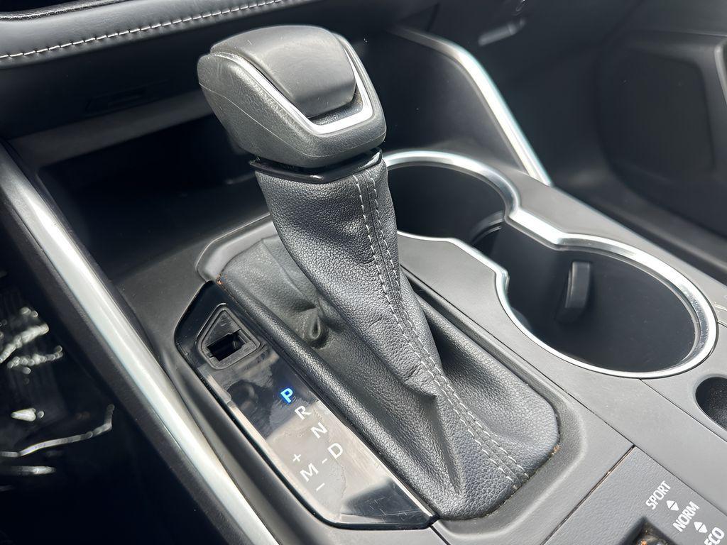 used 2022 Toyota Highlander car, priced at $25,300