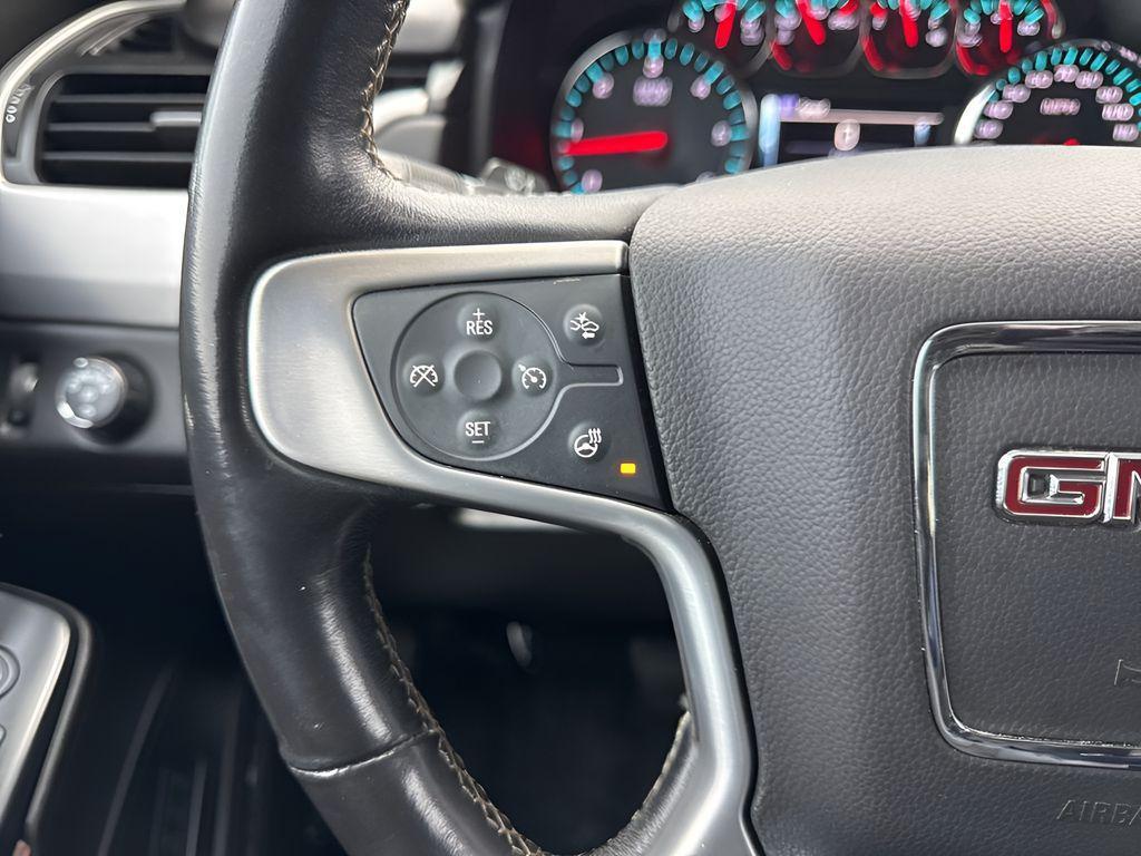 used 2020 GMC Yukon car, priced at $24,860