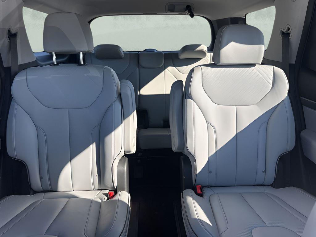 used 2025 Hyundai Palisade car, priced at $32,540