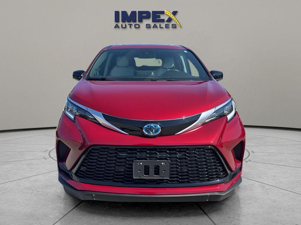 used 2024 Toyota Sienna car, priced at $79,990