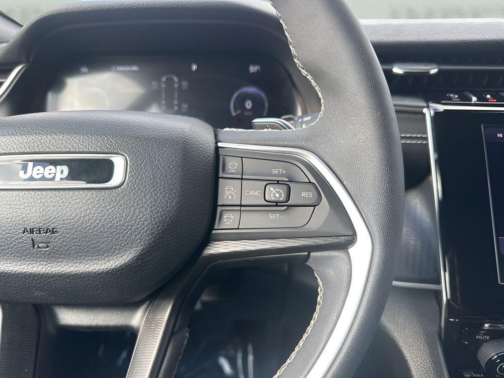 used 2024 Jeep Grand Cherokee L car, priced at $29,860