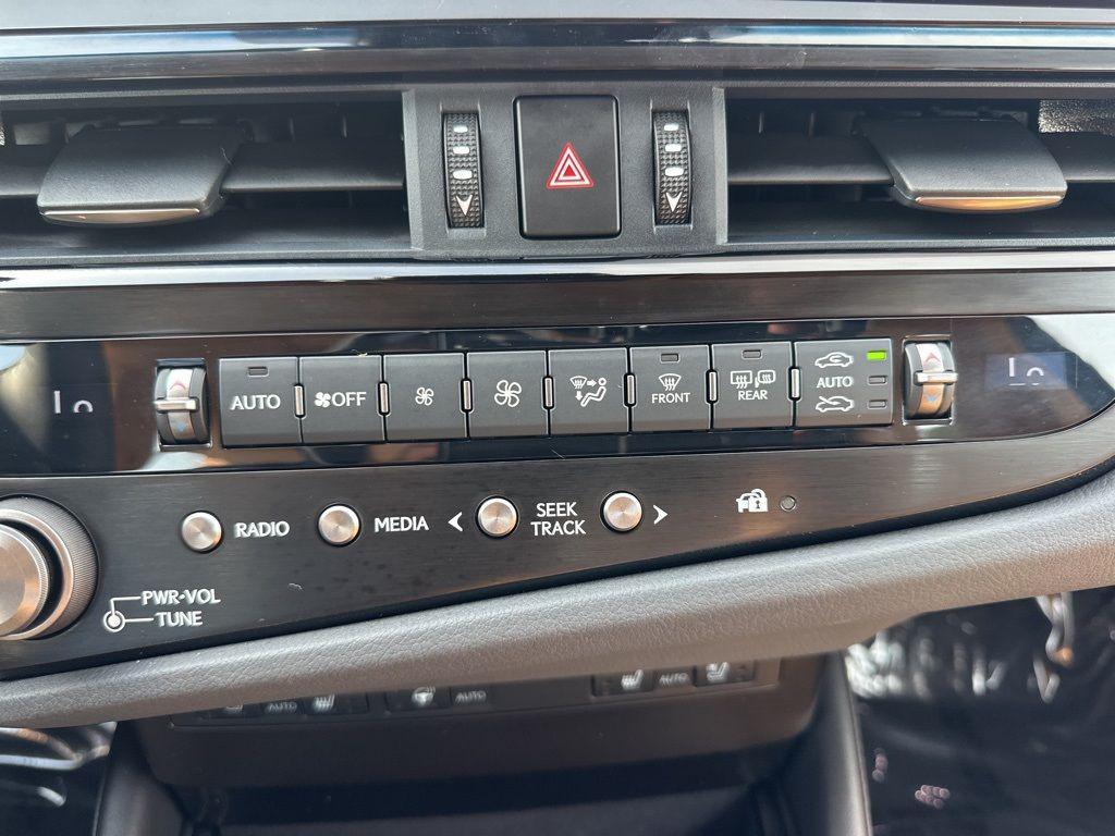 used 2025 Lexus ES 350 car, priced at $43,650