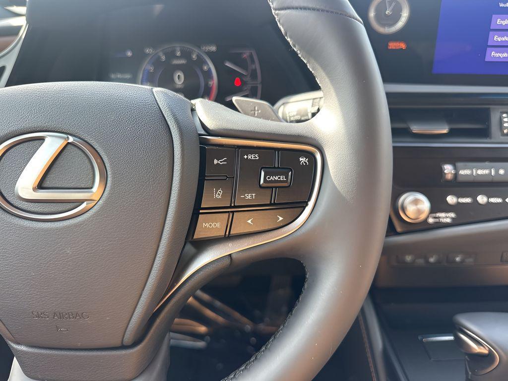 used 2025 Lexus ES 350 car, priced at $43,650