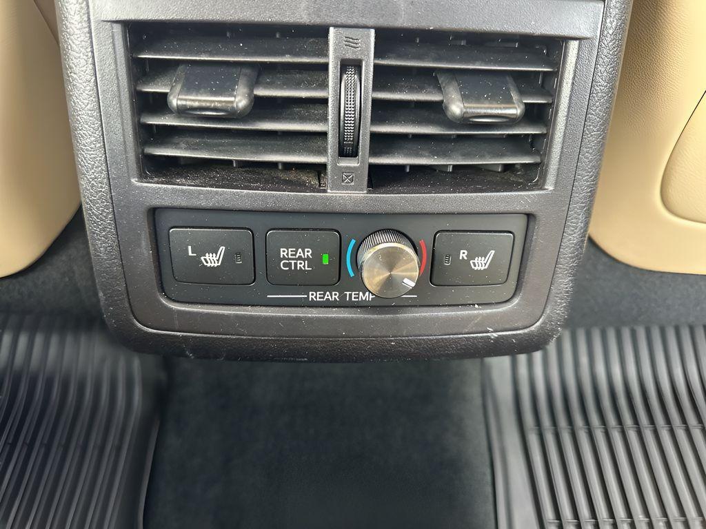 used 2018 Toyota Avalon Hybrid car, priced at $19,980