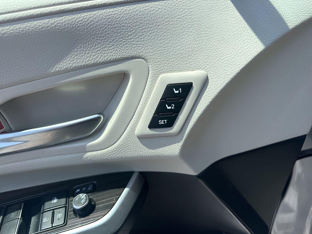 used 2021 Toyota Sienna car, priced at $40,995