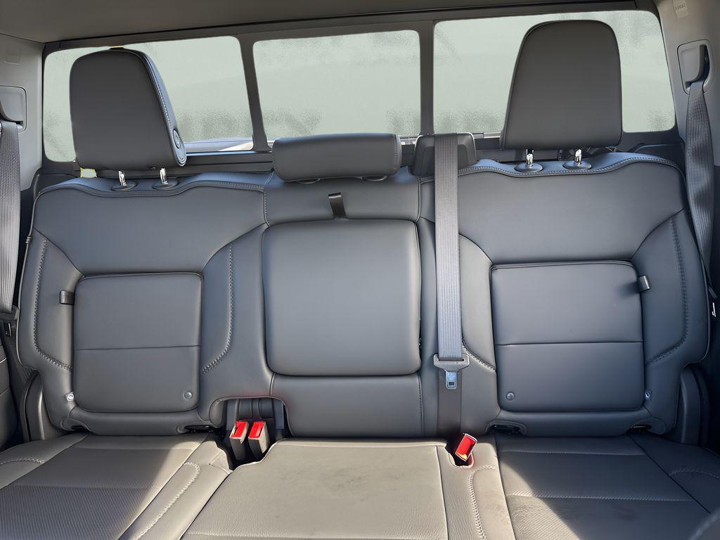 used 2025 GMC Sierra 2500 car, priced at $76,800