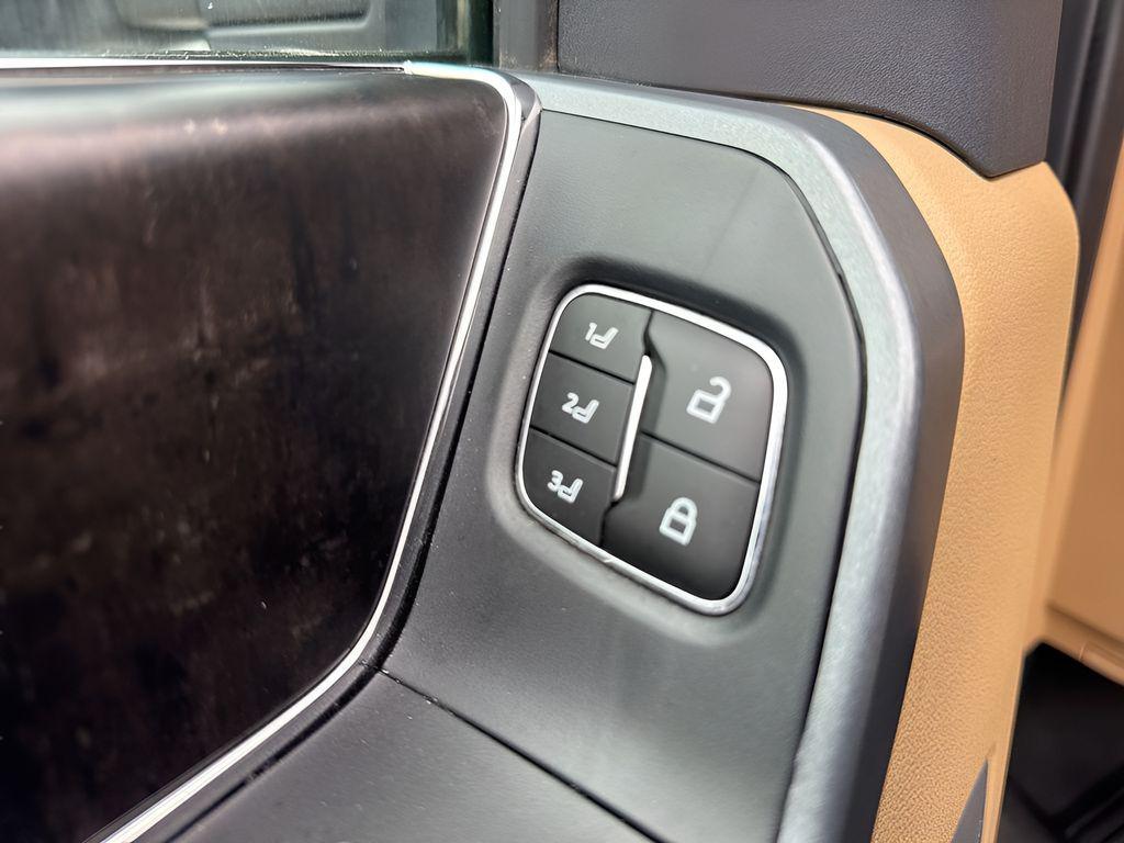 used 2023 Ford F-250 car, priced at $58,250