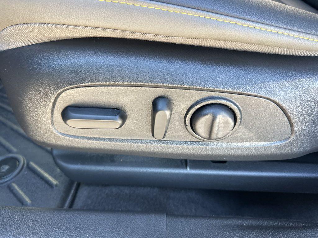 used 2025 Chevrolet Trax car