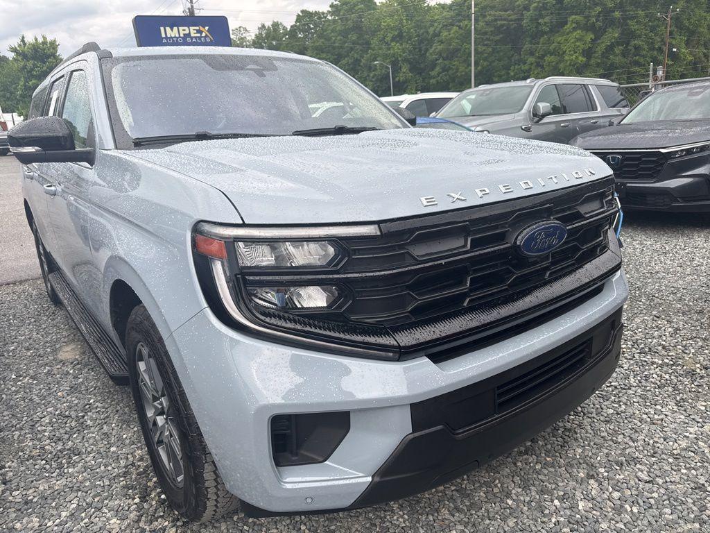 used 2025 Ford Expedition Max car, priced at $57,950