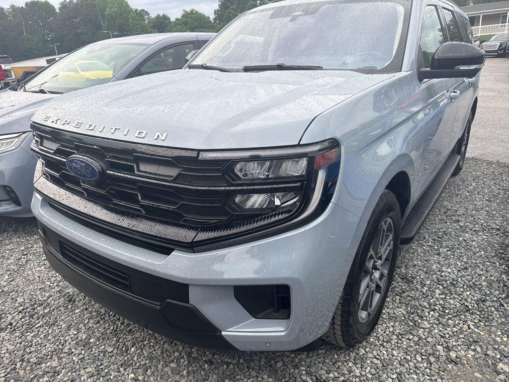 used 2025 Ford Expedition Max car, priced at $57,950