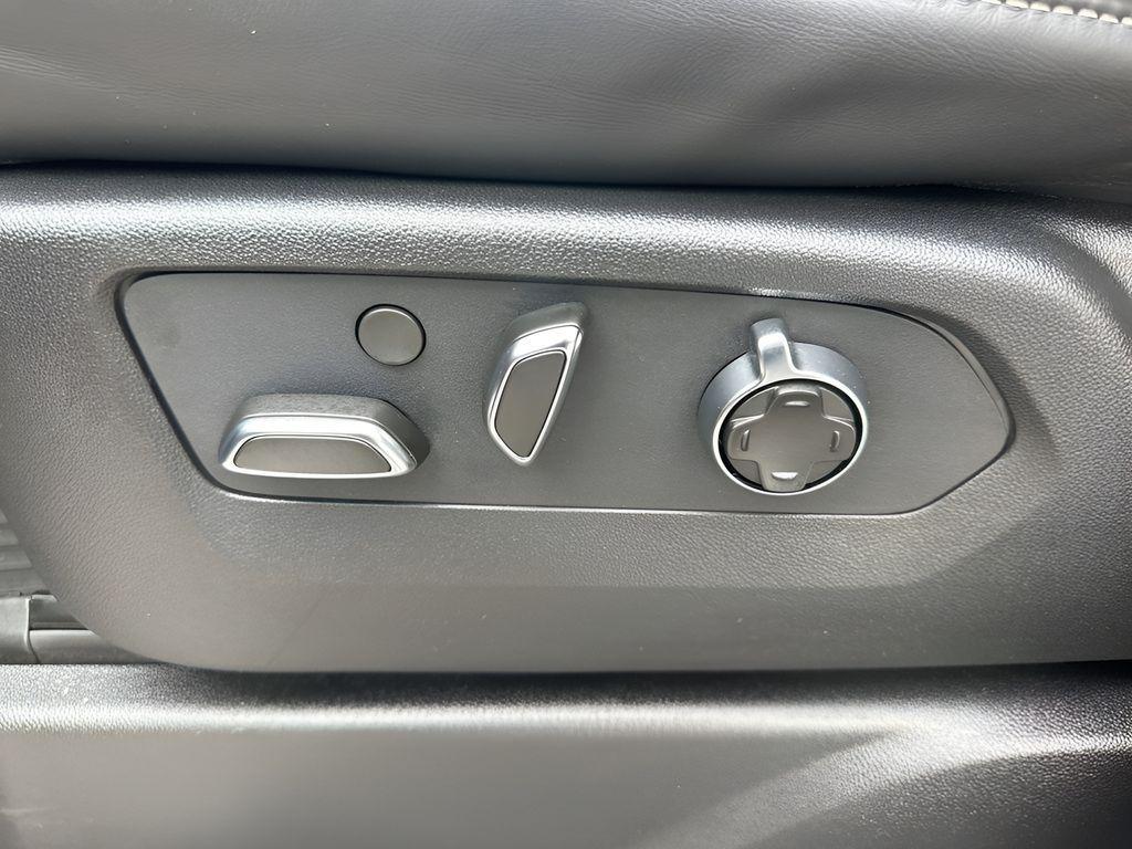 used 2024 Cadillac Escalade ESV car, priced at $86,200