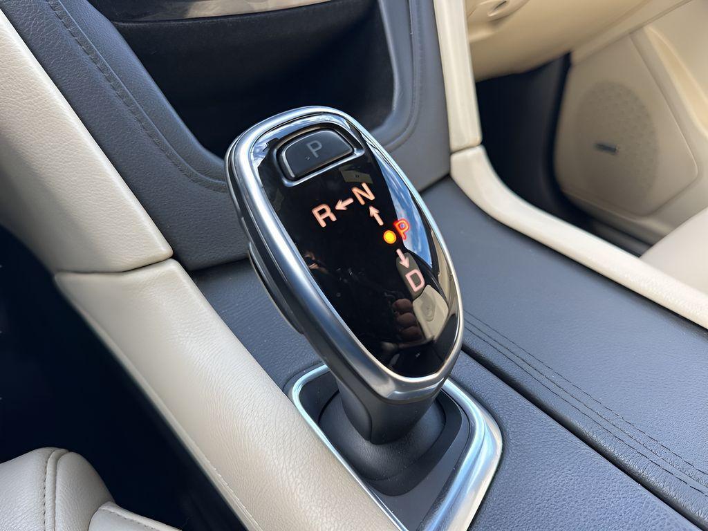 used 2017 Cadillac XT5 car, priced at $14,850