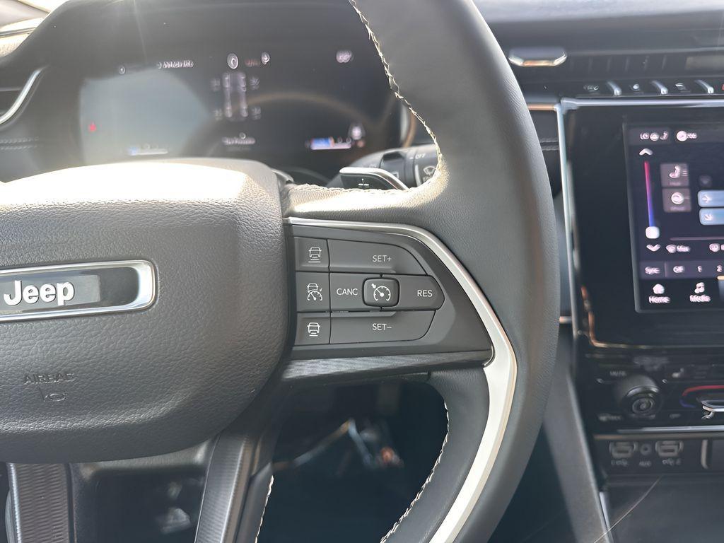 used 2024 Jeep Grand Cherokee car, priced at $29,980