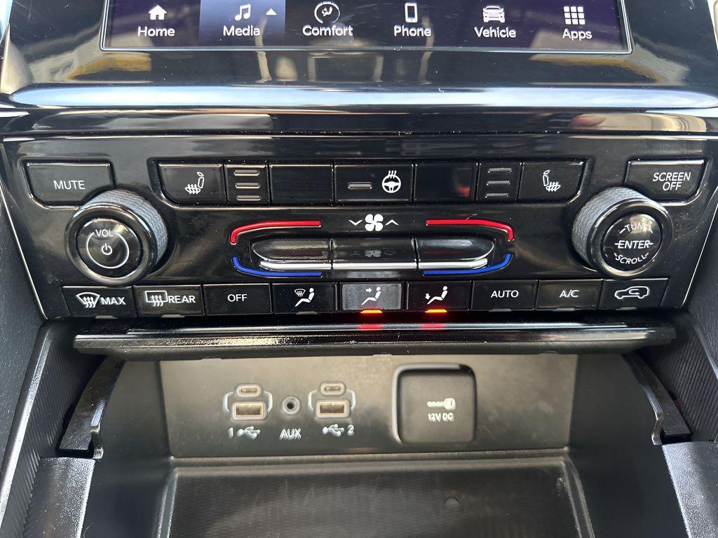 used 2024 Jeep Grand Cherokee car, priced at $29,980