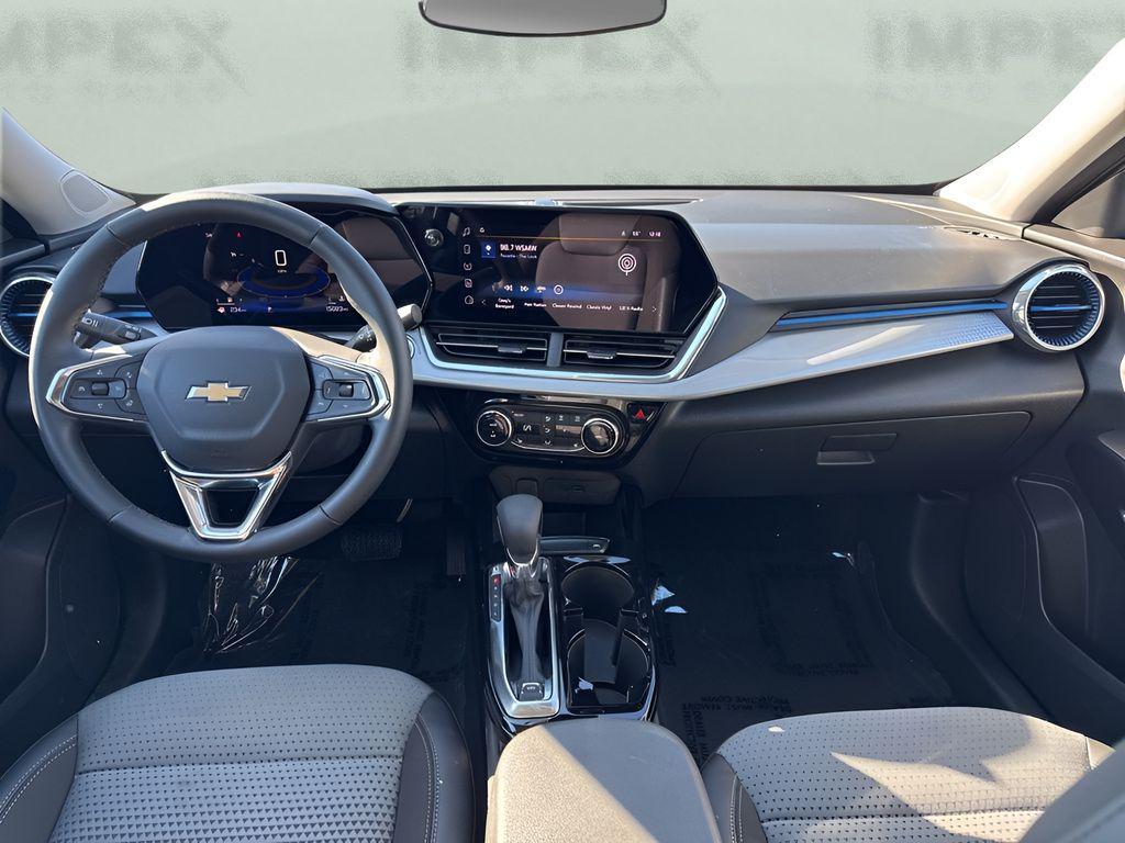 used 2025 Chevrolet Trax car