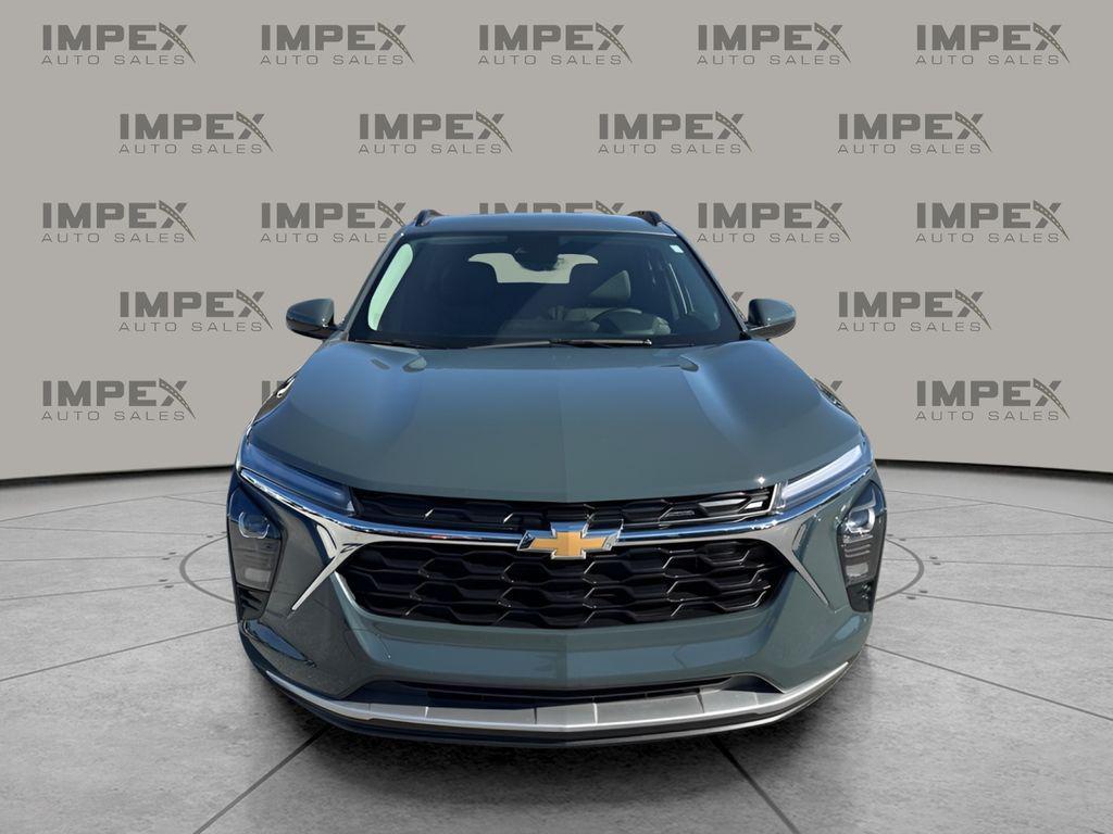 used 2025 Chevrolet Trax car