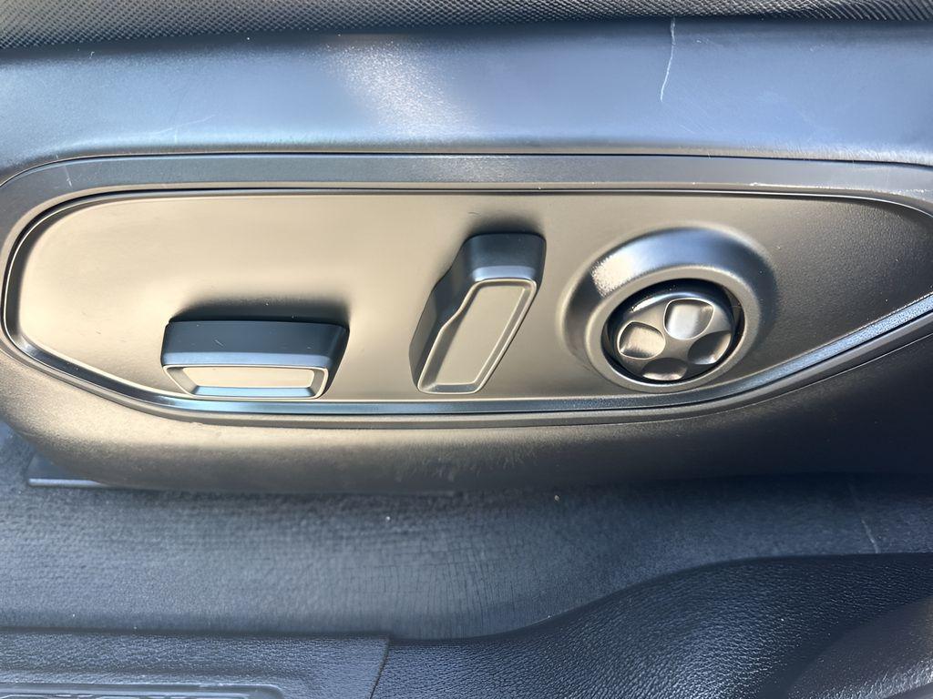 used 2022 Jeep Grand Cherokee car, priced at $23,250